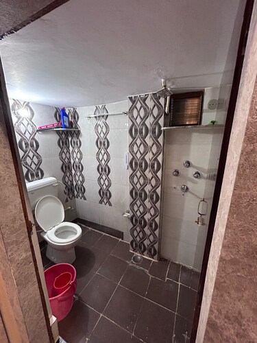 Standard Room | Shree Narayana(P) Guest House