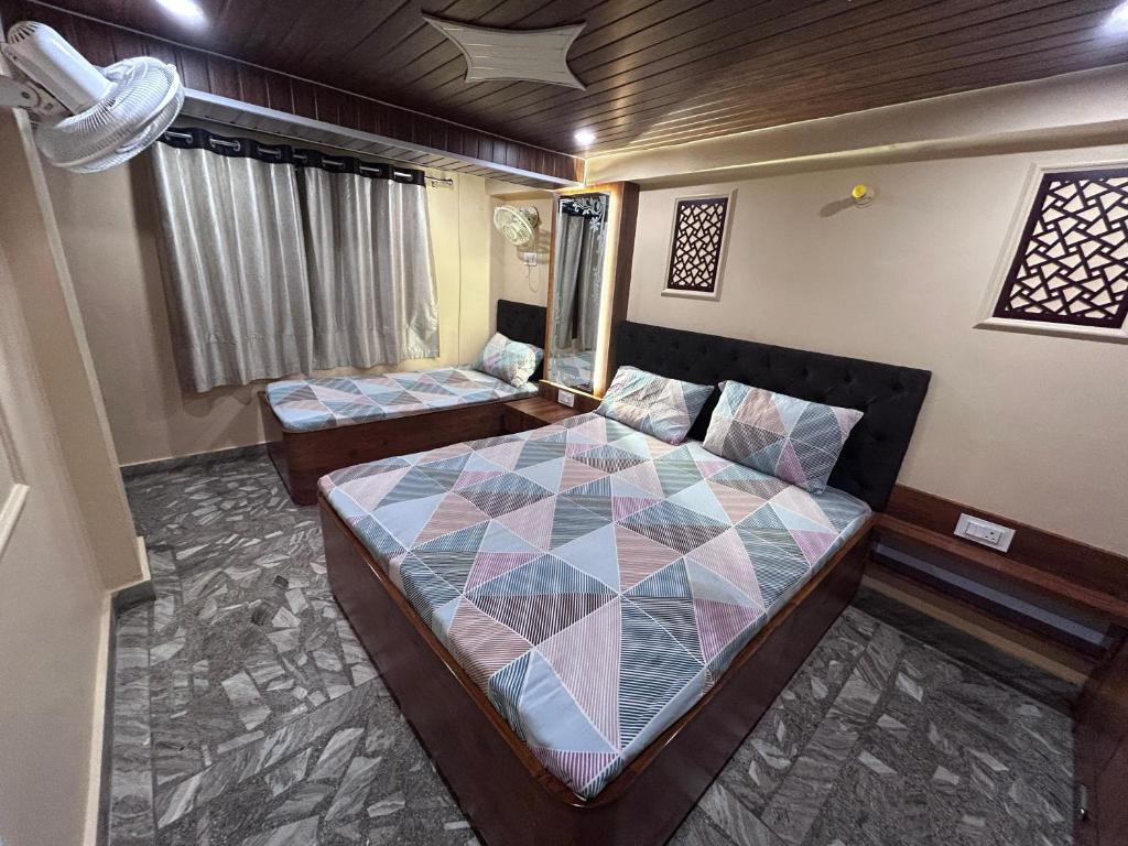 Shree Narayana(P) Guest House